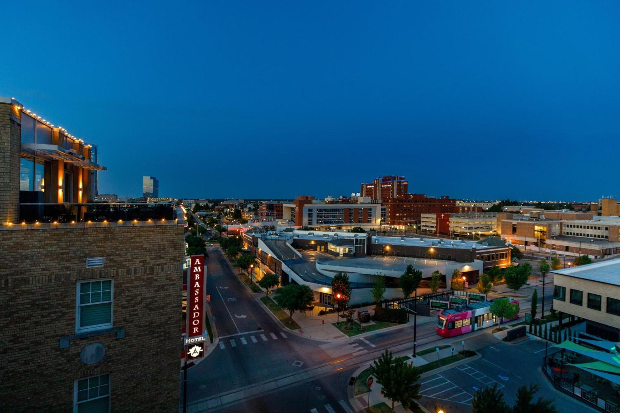 Ambassador Hotel Oklahoma City, Autograph Collection Buitenkant foto